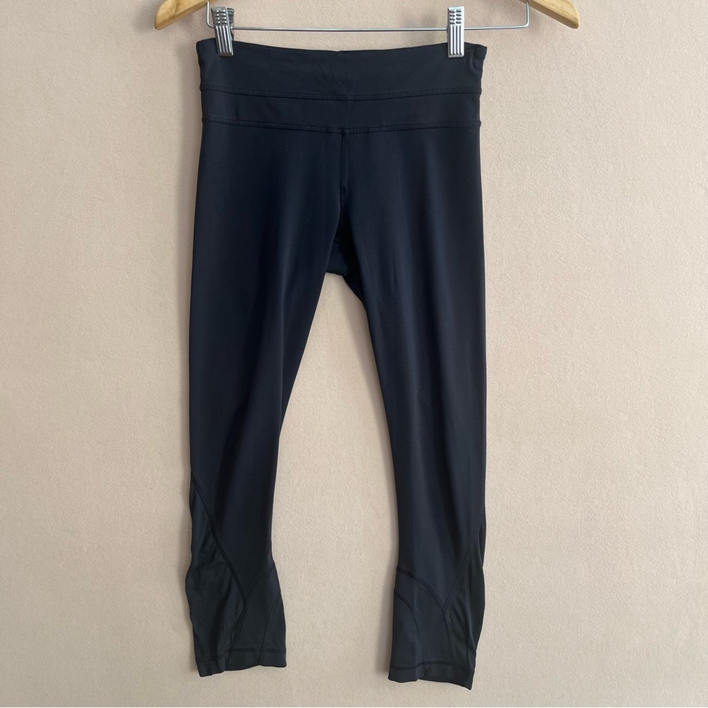 Lululemon Inspire Crop II leggings black athletic size 2